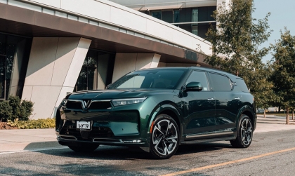 VinFast VF 9 nhận ưu đãi khủng cả trăm triệu đồng - Không mua lúc này thì mua lúc nào?